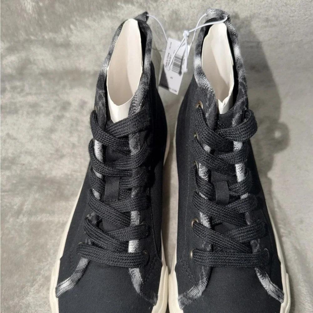 Old Navy High Top Sneakers Girls 4Y Black Plaid Platform Canvas Lace Up Skater